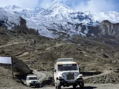 Upper Mustang Jeep Tour